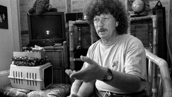 Harry Jeske spielte in der DDR-Band Puhdys den Bass und war zugleich ihr Manager; bis er wegen gesundheitlicher Probleme ausstieg. Er starb im Alter von 82 Jahren am 20. August in Wismar.