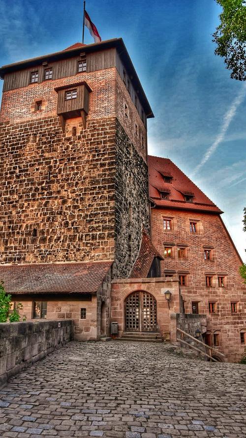 Die Architektur aus der Zeit der Romanik prägt ganz Nürnberg und sein Umland.
