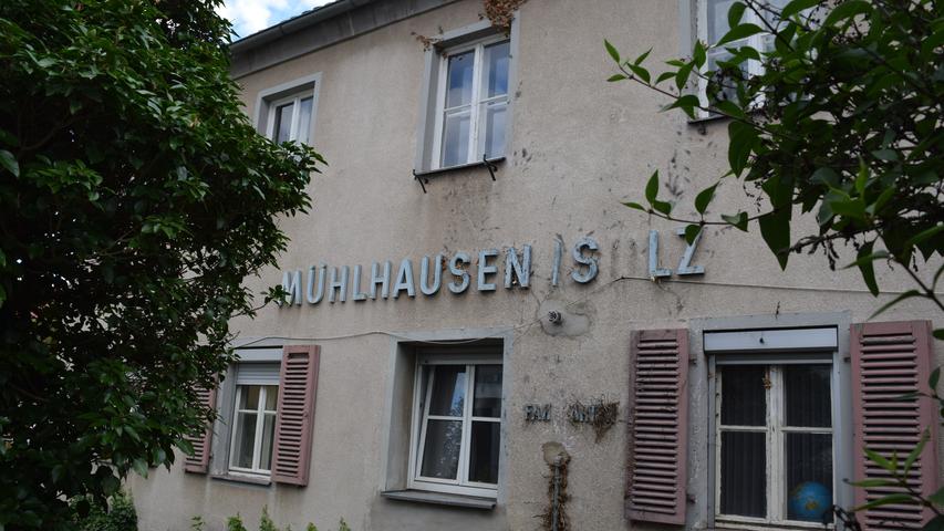 Das ist der Bahnhof in Mühlhausen.