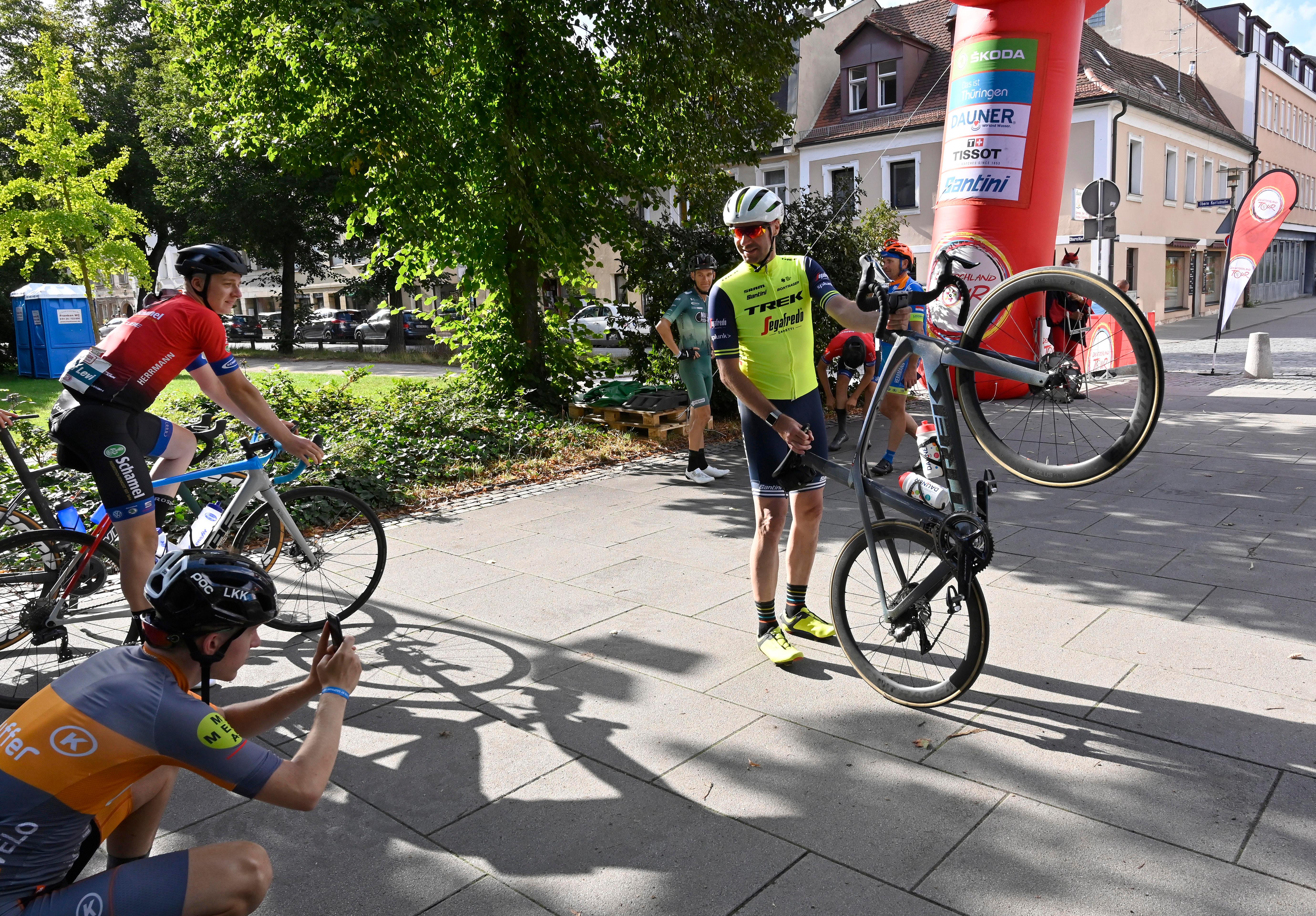 Immer für einen Spaß zu haben und als Guide die gesamte Tour über dabei:  der Gewinner der Deutschland Tour 2006 und 2007, Jens Voigt.