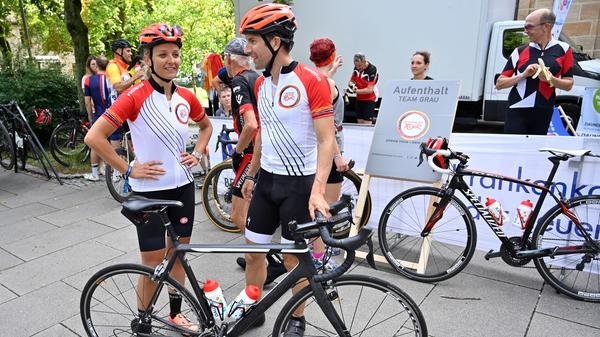 Haben ihre Gruppe super ins Ziel geführt: Die Guides der Tour.