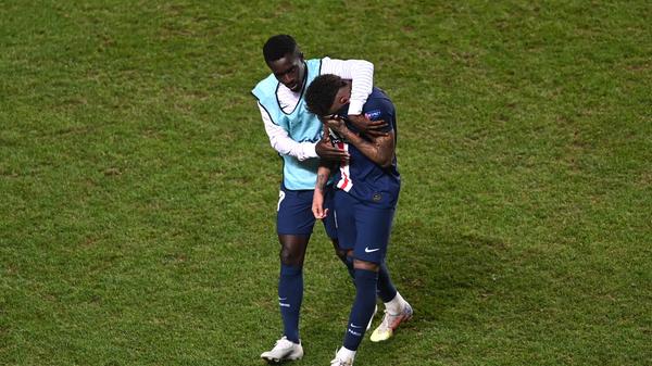 Daily Mail (England): "Neymar bleibt mit gebrochenem Herzen und in einer Flut aus Tränen zurück. Der 222-Millionen-Euro-Spieler brach nach der Niederlage im Champions-League-Finale mit PSG zusammen. Das hält die Fans aber nicht davon ab, sich an seinem Elend zu erfreuen."