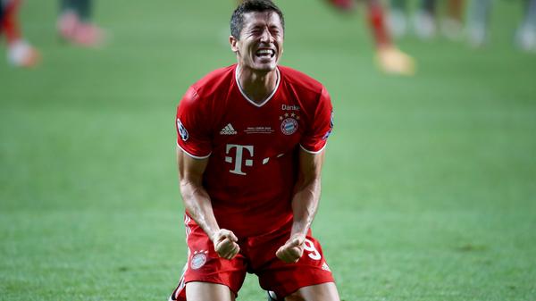Sun (England): "Man sagt, dass Form vergeht. Aber für Bayern und Lewandowski besteht sie fast ewig. Ein Sieg von PSG wäre unter dem Eiffelturm und in den Ölfeldern Katars gefeiert worden, aber an sehr wenigen Orten dazwischen."