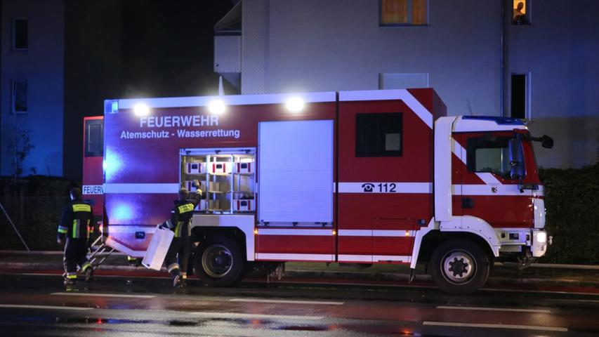 Brand in Gibitzenhof: Flammen schlugen aus dem Fenster