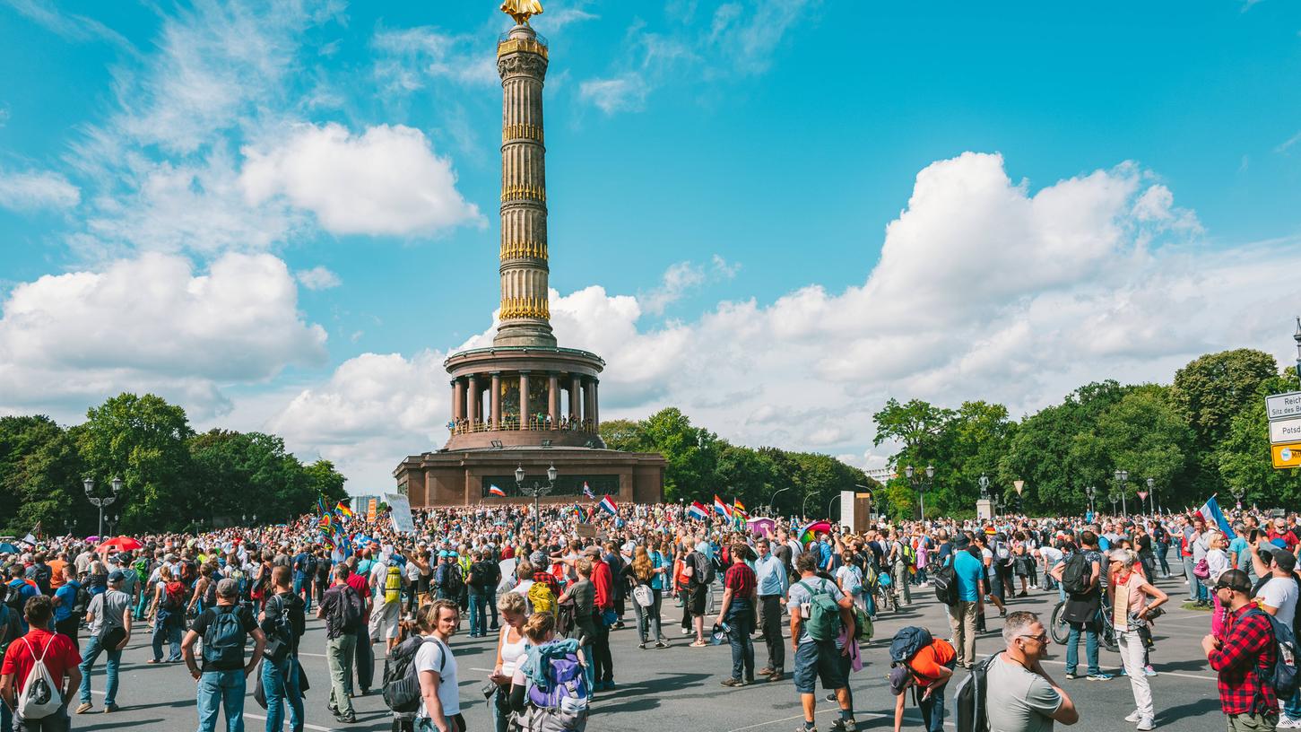 Im August 2020 demonstrierte die "Querdenken"-Bewegung an der Berliner Siegessäule. 