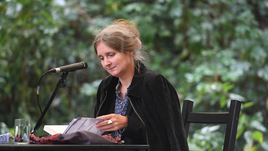 Die Lyrikerin Marion Poschmann war im Burgberggarten zu erleben.