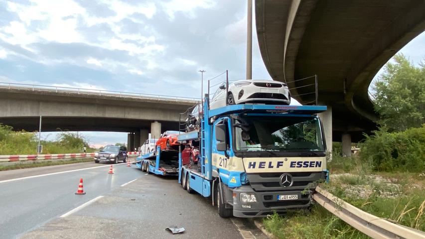 Lkw-Unfall auf der Südwesttangente: Autotransporter prallt auf Zwölftonner