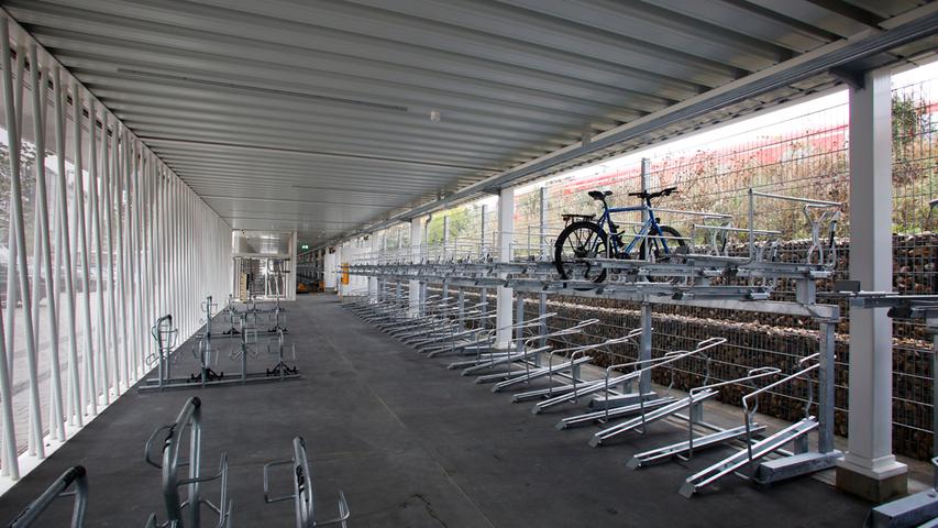 So großzügig ist das neue Fahrradparkhaus in Nürnberg