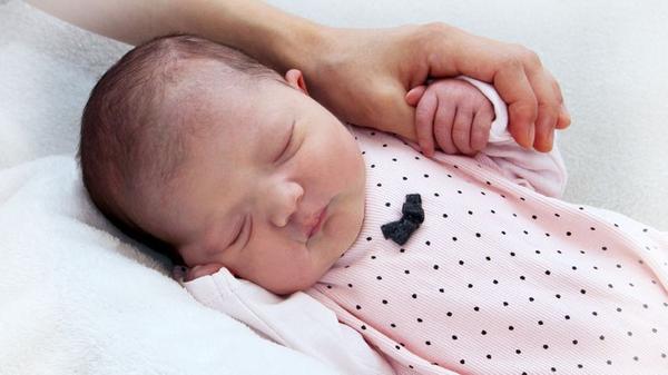 Die kleine Emma wurde am 30. August 2020 im Theresien-Krankenhaus geboren. Sie war zu diesem Zeitpunkt 50 Zentimeter groß und wog 3600 Gramm.