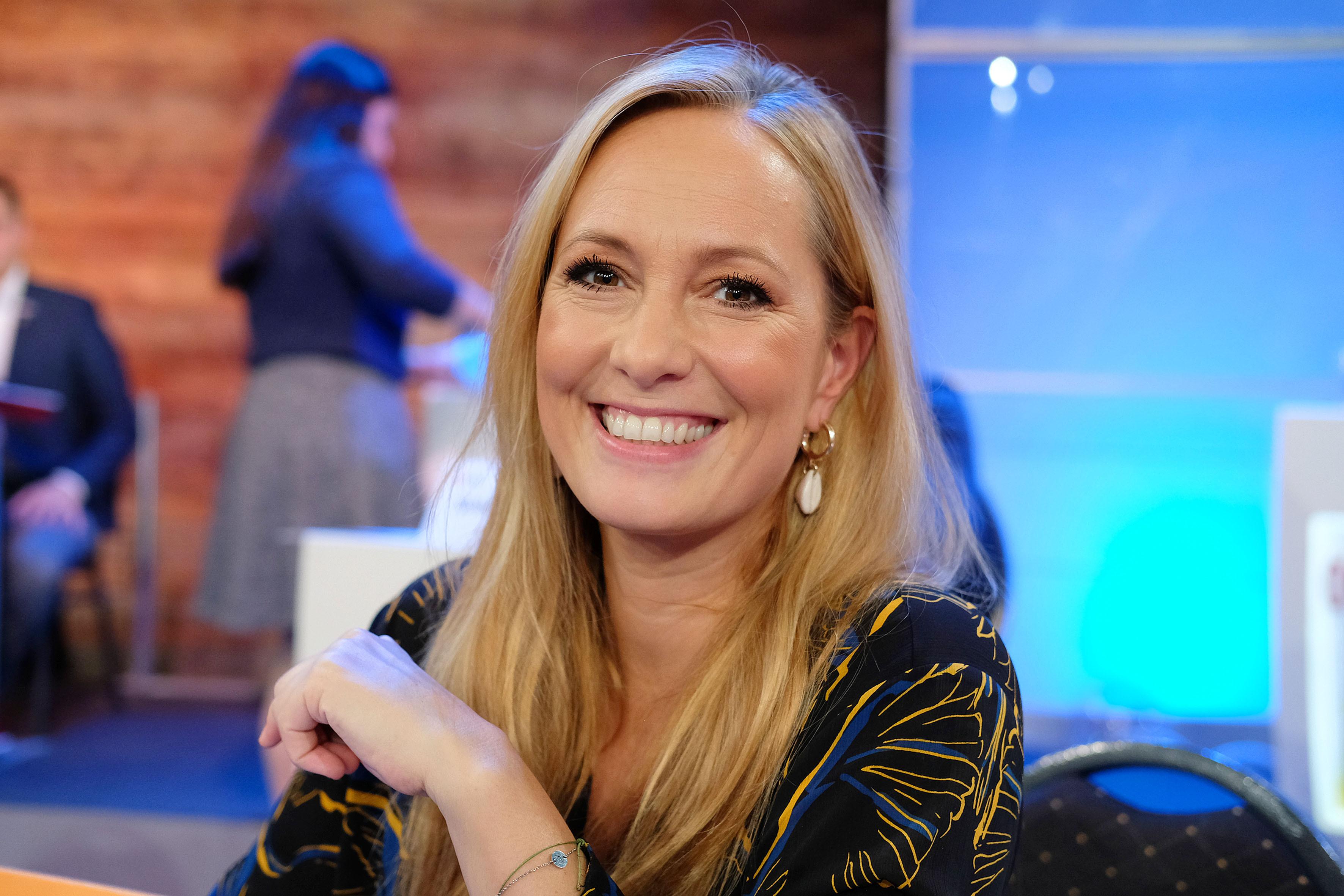 Die Finger-Erben Schwestern stammen ursprünglich aus dem mittelfränkischen Rednitzhembach. Angela Finger-Erben ist eine erfolgreiche Moderatorin bei RTL. Unter anderem moderierte sie "Punkt 12" und "Exclusiv - das Starmagazin".