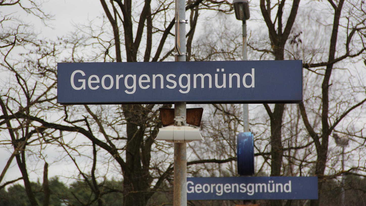 Wie präsentiert sich der Bahnhof von Georgensgmünd im Internet? Gute Frage, einen Teil der Antwort liefert Google-Maps. 