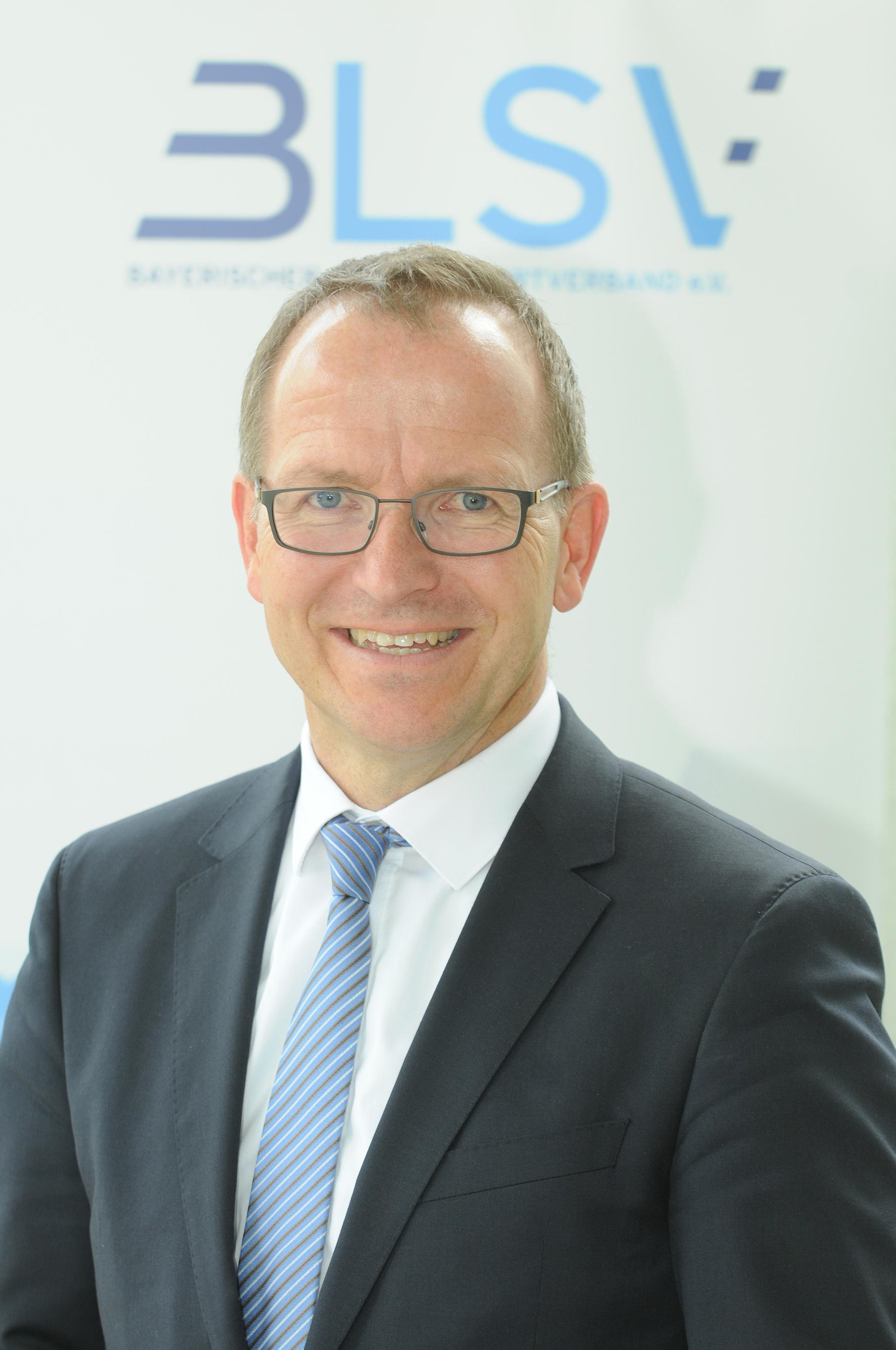 a-nn-neu-20180610_165430-1