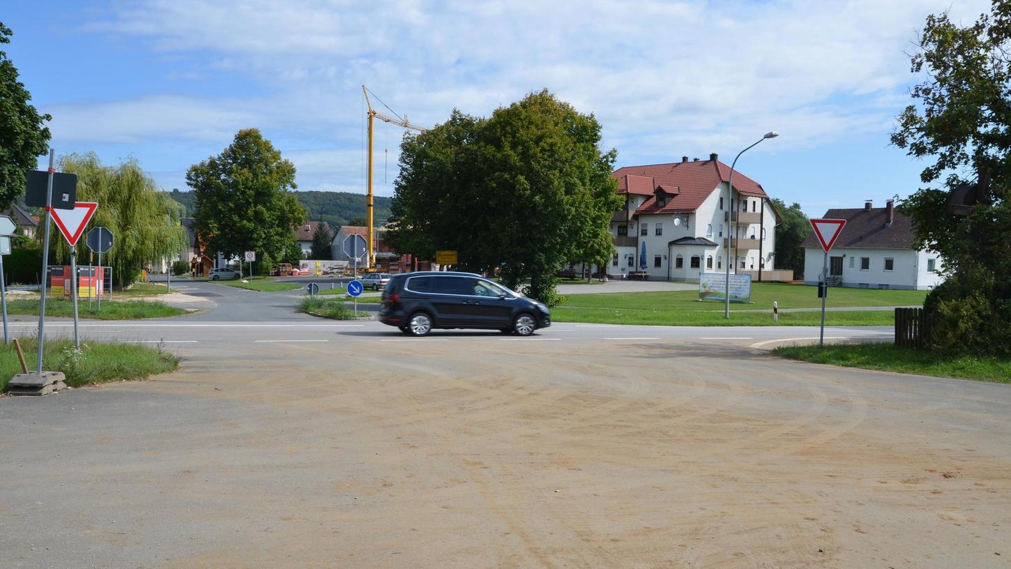 Kreisverkehr als Lösung für Loderbacher Brennpunkt