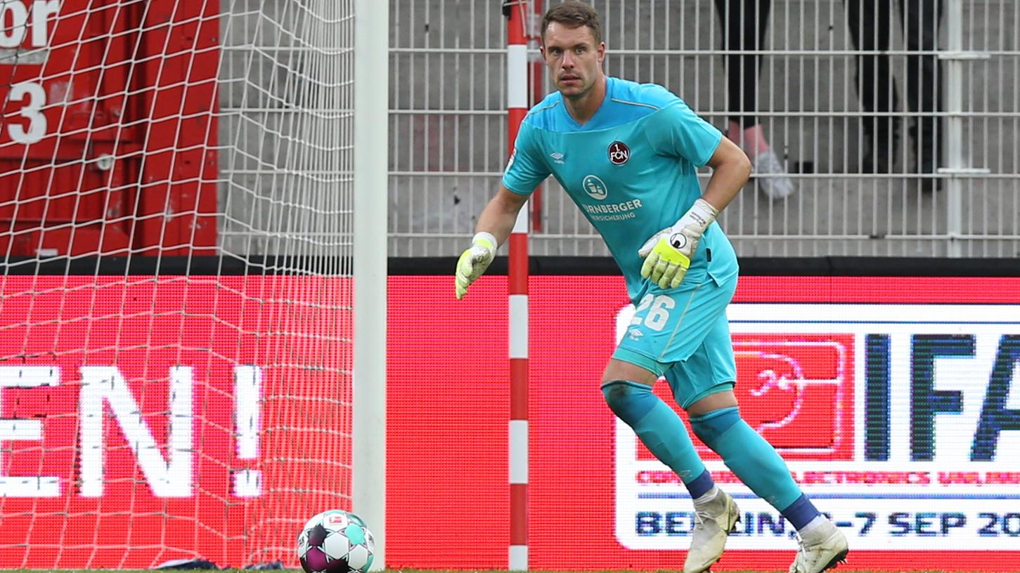 Die alte und neue Nummer eins: Christian Mathenia. Die alte und neue Nummer eins: Christian Mathenia.