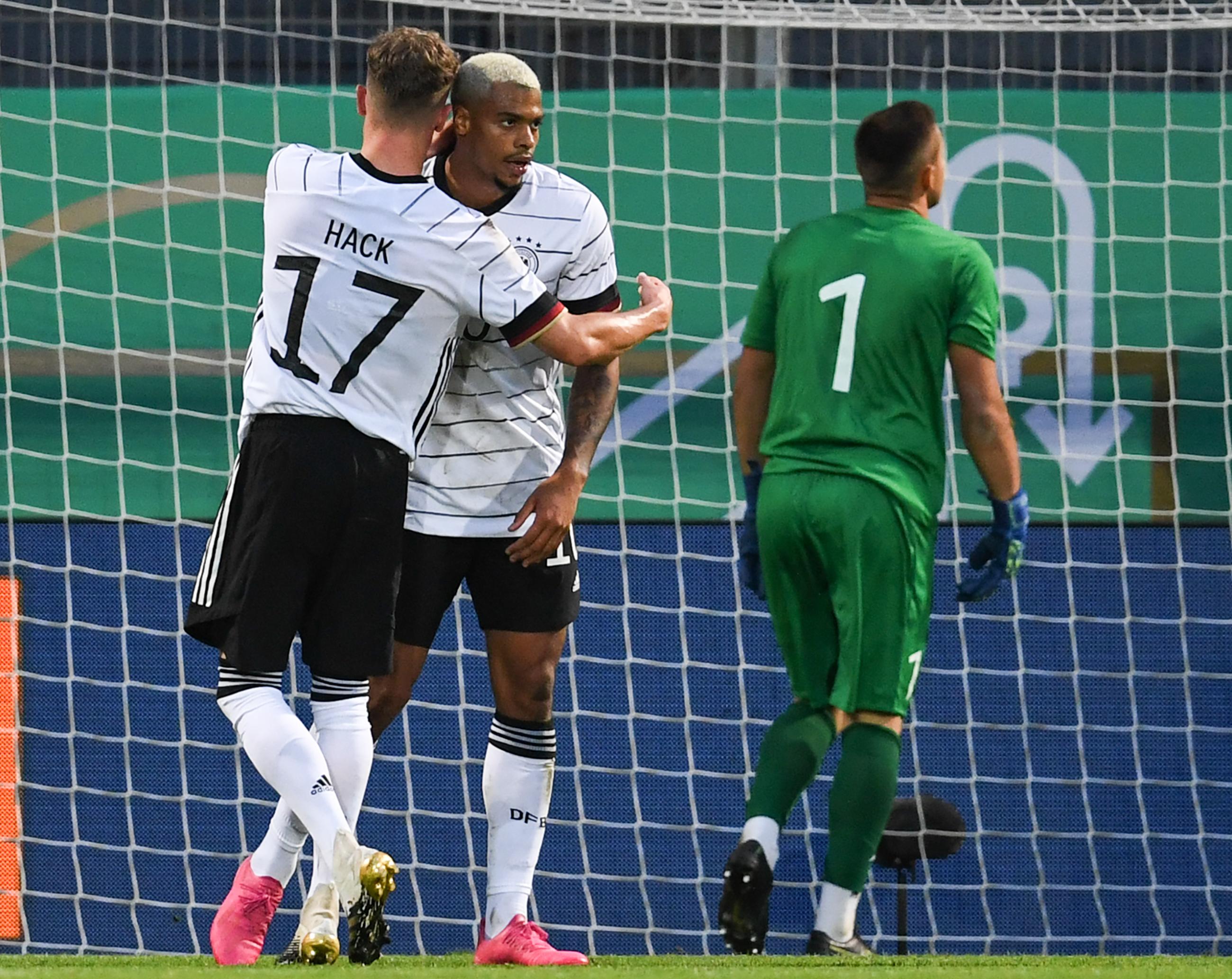 Hohe Hurde Fur Hacks U21 Dfb Junioren Treffen Auf Belgien Sport Nordbayern De