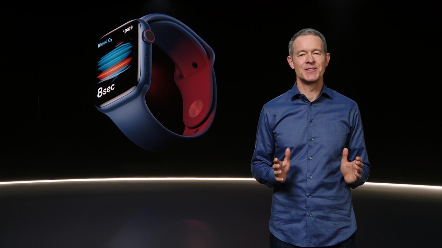 In diesem von Apple zur Verfügung gestellten Standbild aus dem Keynote-Video einer Sonderveranstaltung im Apple Park, stellt Jeff Williams, Chief Operating Officer von Apple, die Apple Watch Series 6.