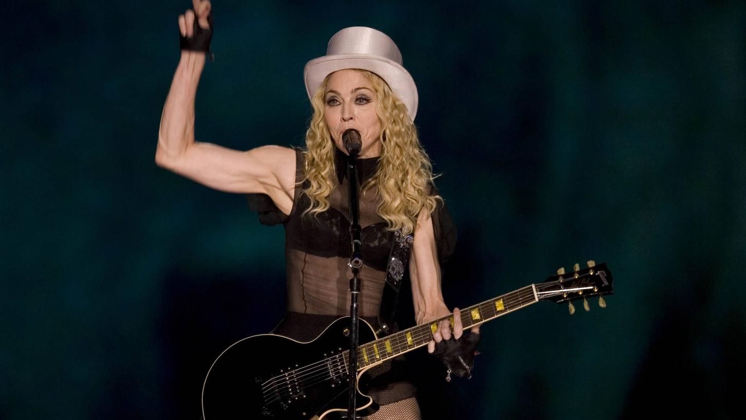 Madonna nimmt die Dinge gerne selbst in die Hand. Nun führt sie bei einem Film über ihr Leben auch selbst Regie. 