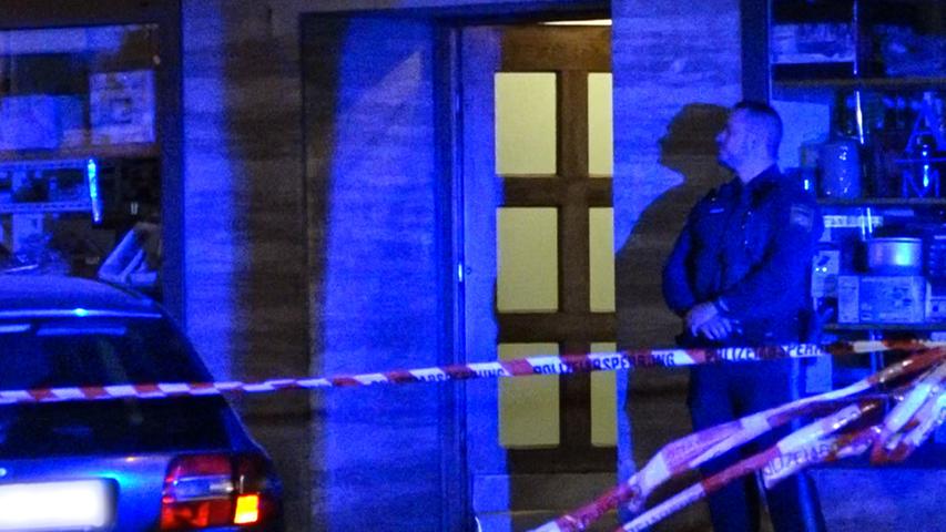 55-Jährige in Schweinfurt tot aufgefunden: Polizei nimmt zwei Männer fest