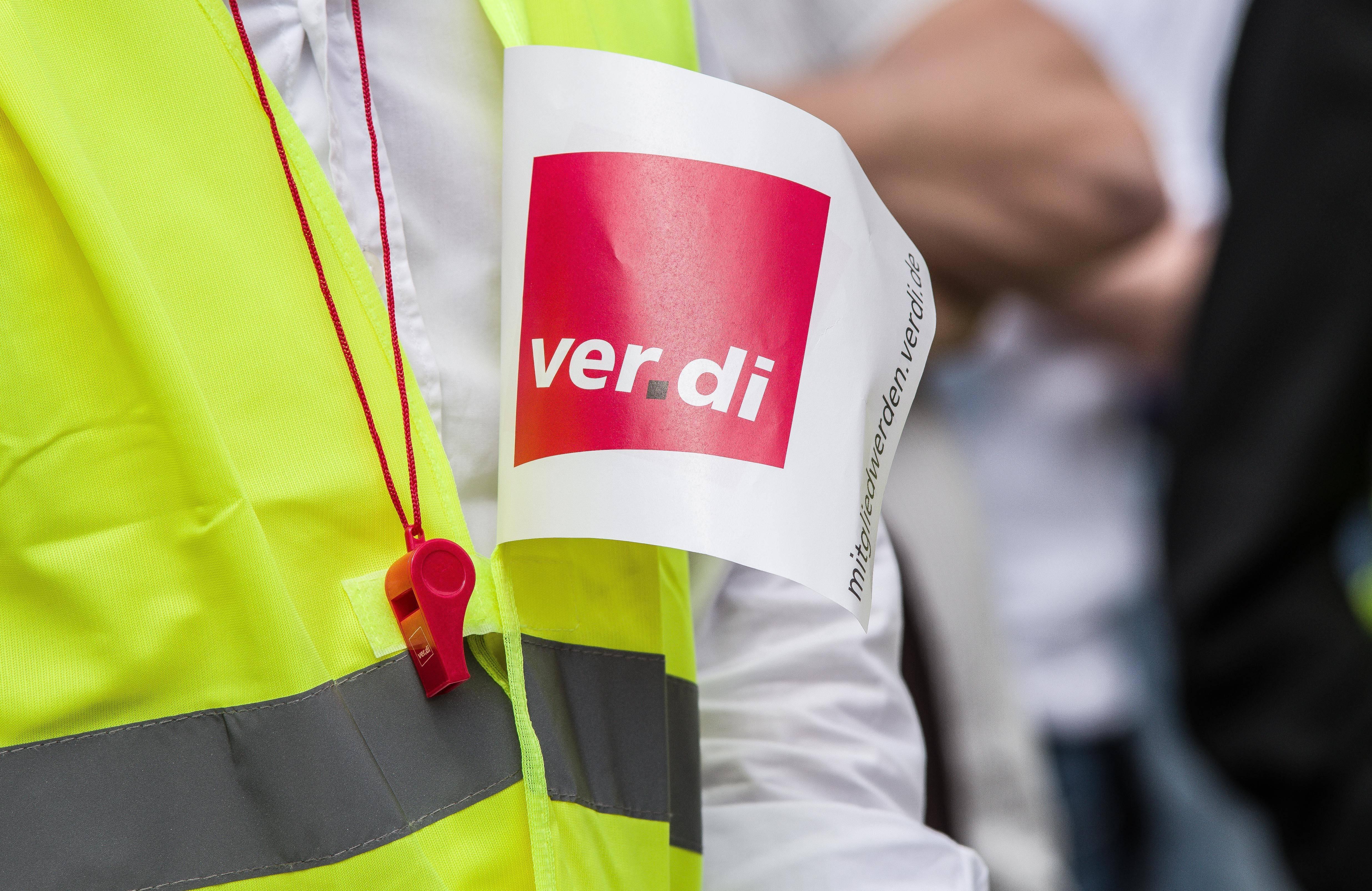 Verdi droht mit Warnstreiks im öffentlichen Dienst - Politik - nordbayern.de