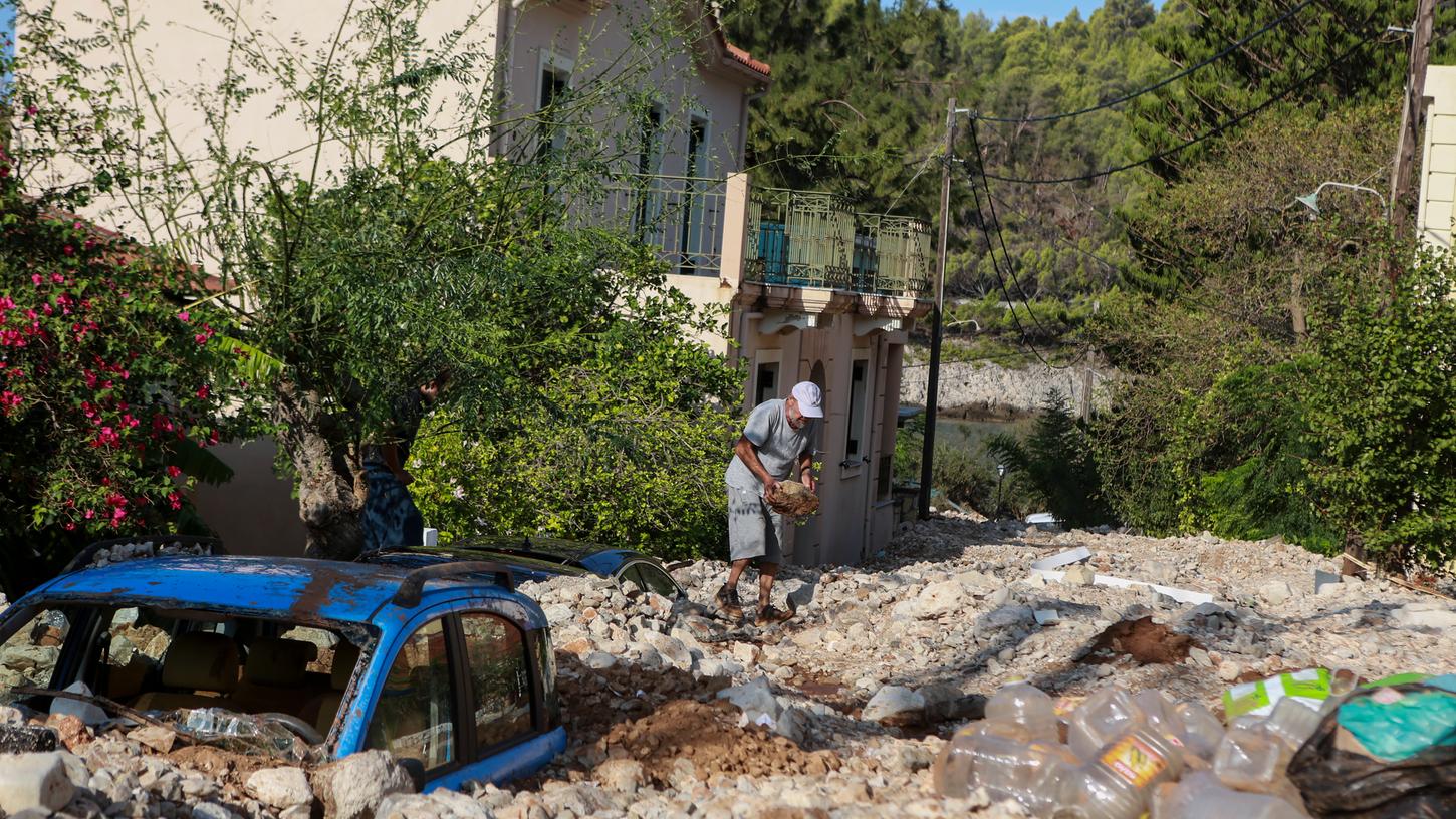 Wirbelsturm "Ianos" hat schwere Schäden in weiten Teilen Griechenlands verursacht.