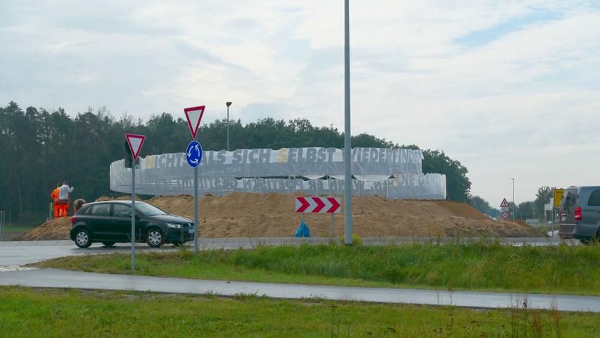 Kunst am Kreisverkehr in Kersbach fast fertig