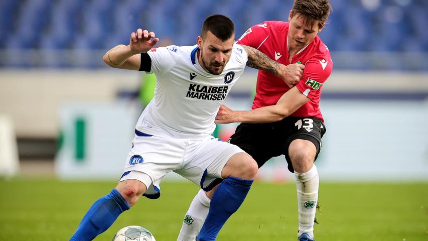 Vergangene Saison war Jerome Gondorf an den SC Freiburg ausgeliehen, nach seiner Rückkehr nach Karlsruhe wurde er zum neuen Kapitän des SC ernannt. Der 32-jährige Mittelfeldspieler tritt damit die Nachfolge von David Pisot an.