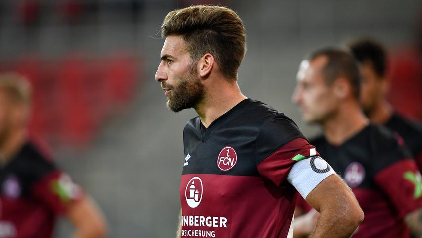 Enrico Valentini löst beim 1. FC Nürnberg Hanno Behrens als Kapitän ab. Der 31-jährige Rechtsverteidiger ist seit 2017 Teil des FCN und geht somit in seine vierte Saison mit dem Club.