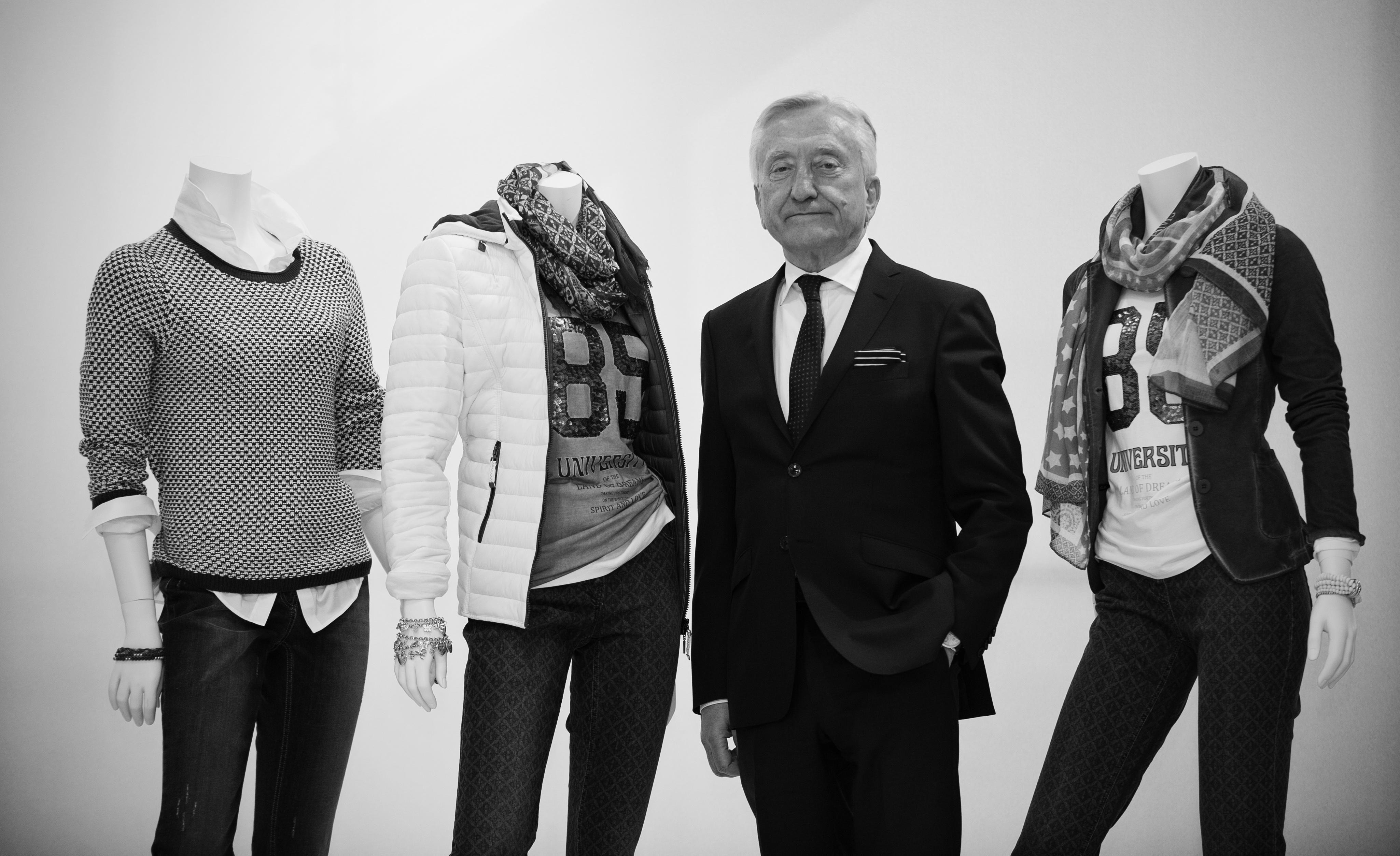 Der Gründer des Modeherstellers Gerry Weber, Gerhard Weber, ist im Alter von 79 Jahren gestorben. Er hatte das Label im Jahr 1973 mit seinem Partner Udo Hardieck gegründet.