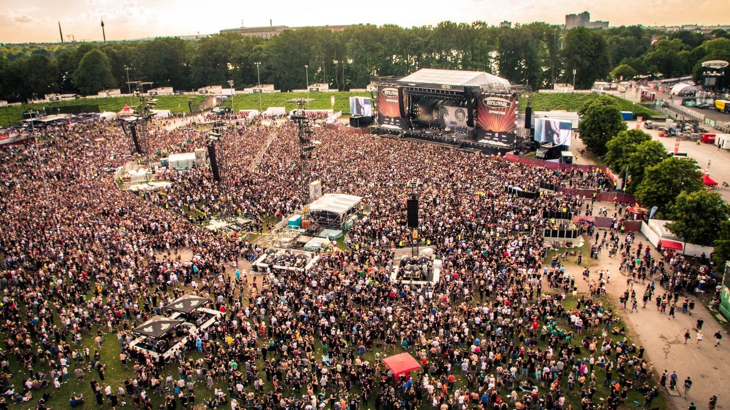Der Vorverkauf für Rock im Park 2021 läuft. Die Topacts des dreitägigen Festivals sind System of a Down, Volbeat und Green Day.