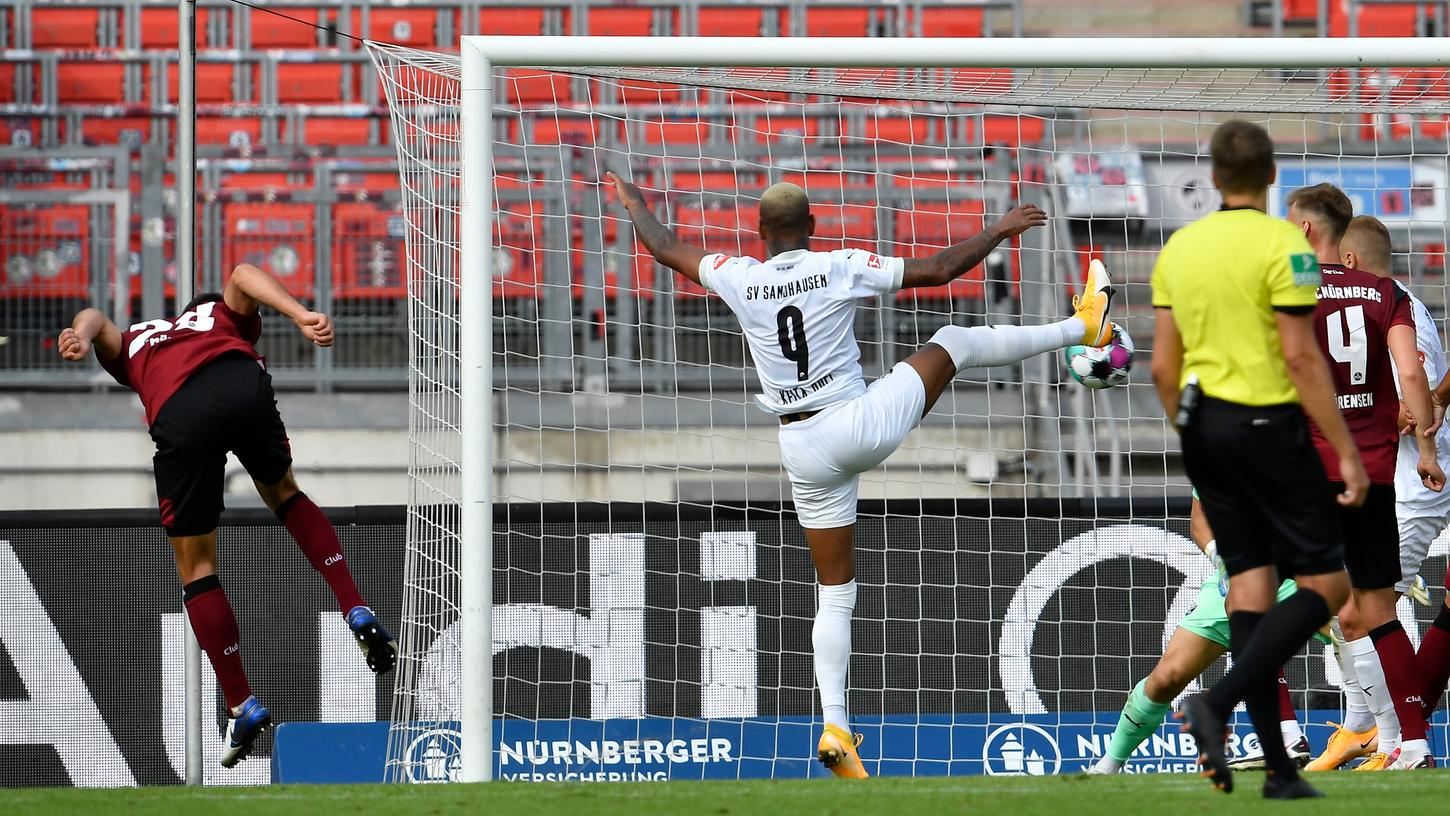 Der Moment der Erlösung: Mühl köpft den FCN zum Sieg. Der Moment der Erlösung: Mühl köpft den FCN zum Sieg.