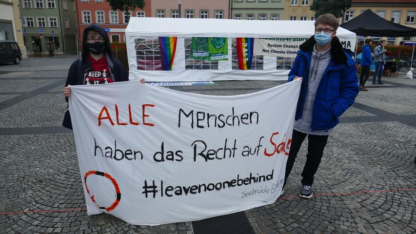 Solidarität für Geflüchtete: Bamberger bilden Menschenkette