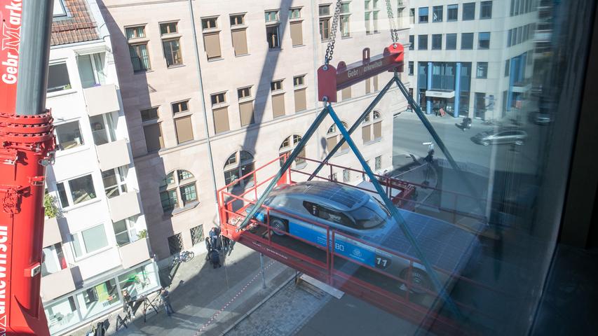 Zu den ersten Exponaten im Nürnberger Zukunftsmuseum zählt ein fünf Meter langes Solarauto.
