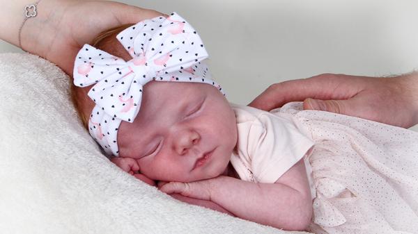 Am 14. September erblickt die kleine Paulina das Licht der Welt. Mit 53 Zentimetern und 3640 Gramm ist sie im Theresien-Krankenhaus zur Welt gekommen.