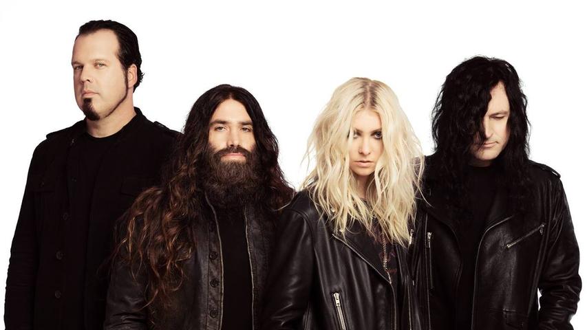 Blues und Hard Rock fertigen The Pretty Reckless aus New York City an. Die Truppe um Sängerin Taylor Momsen, die auch als Schauspielerin aktiv ist, hat bereits mehrere Alben auf dem Kerbholz und spielt nicht das erste Mal bei Rock im Park. 