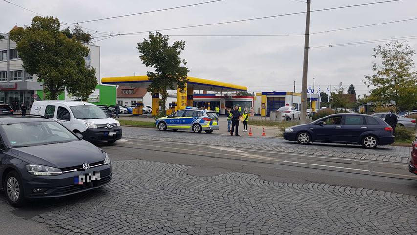Tankstelle verschenkt Sprit: Verkehrschaos im Nürnberger Osten