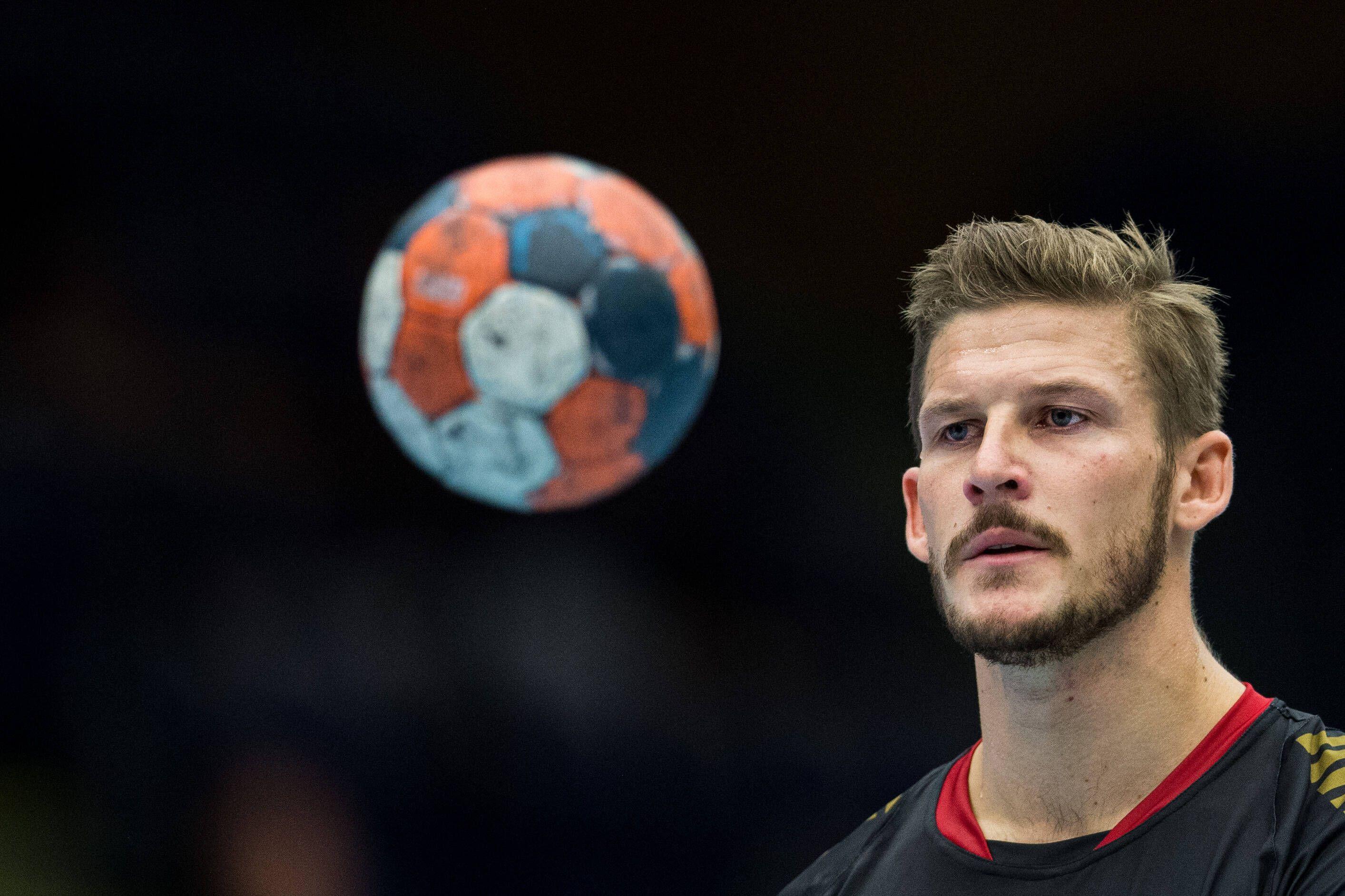 "Das ist ein echter Typ. Er bringt Spielfreude mit und hat Bock auf die Bundesliga. Er ist ein sehr emotionaler Typ und spielt spektakulär. Wir erhoffen uns vom ihm ebenfalls, dass er die Mannschaft pusht – und natürlich einfache Tore."