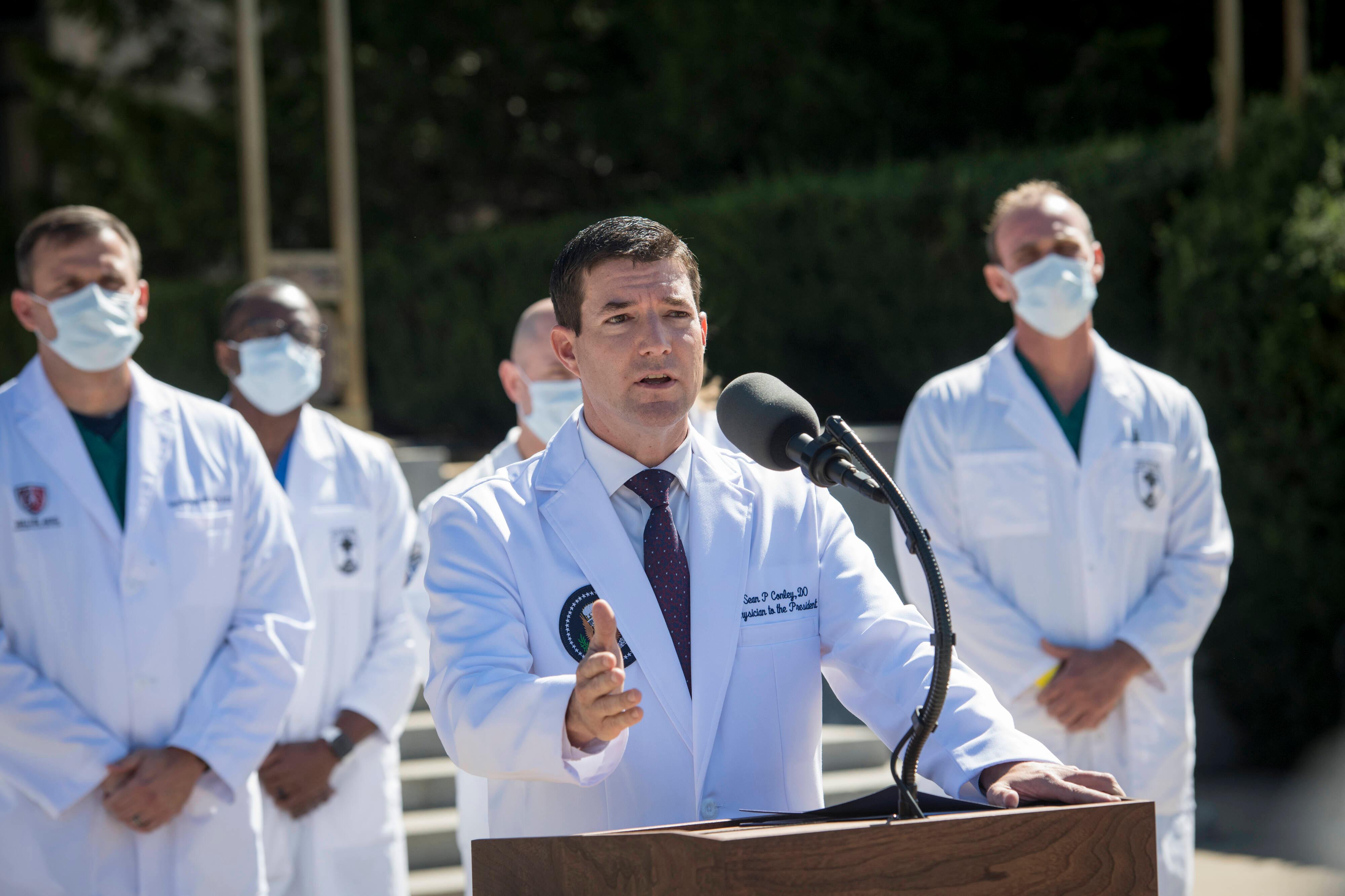 View Us - Präsident Hat Krankenhaus Verlassen Pictures