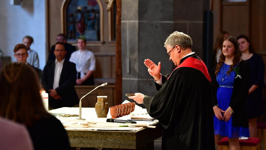 Ökumene: Evangelische Jugendliche feiern im katholischen Münster Konfirmation
