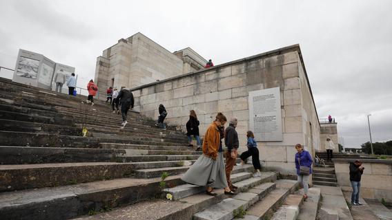 Keine "Regenbogen-Kaaba" an der Zeppelintribüne: Stadt Nürnberg lehnt Kunstaktion ab