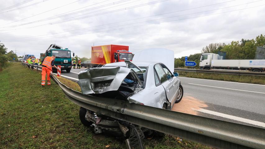 Schwerer Unfall auf der A70: Zwei Autos kollidierten