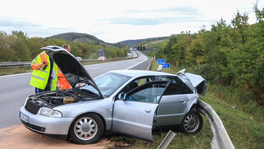 Schwerer Unfall auf der A70: Zwei Autos kollidierten