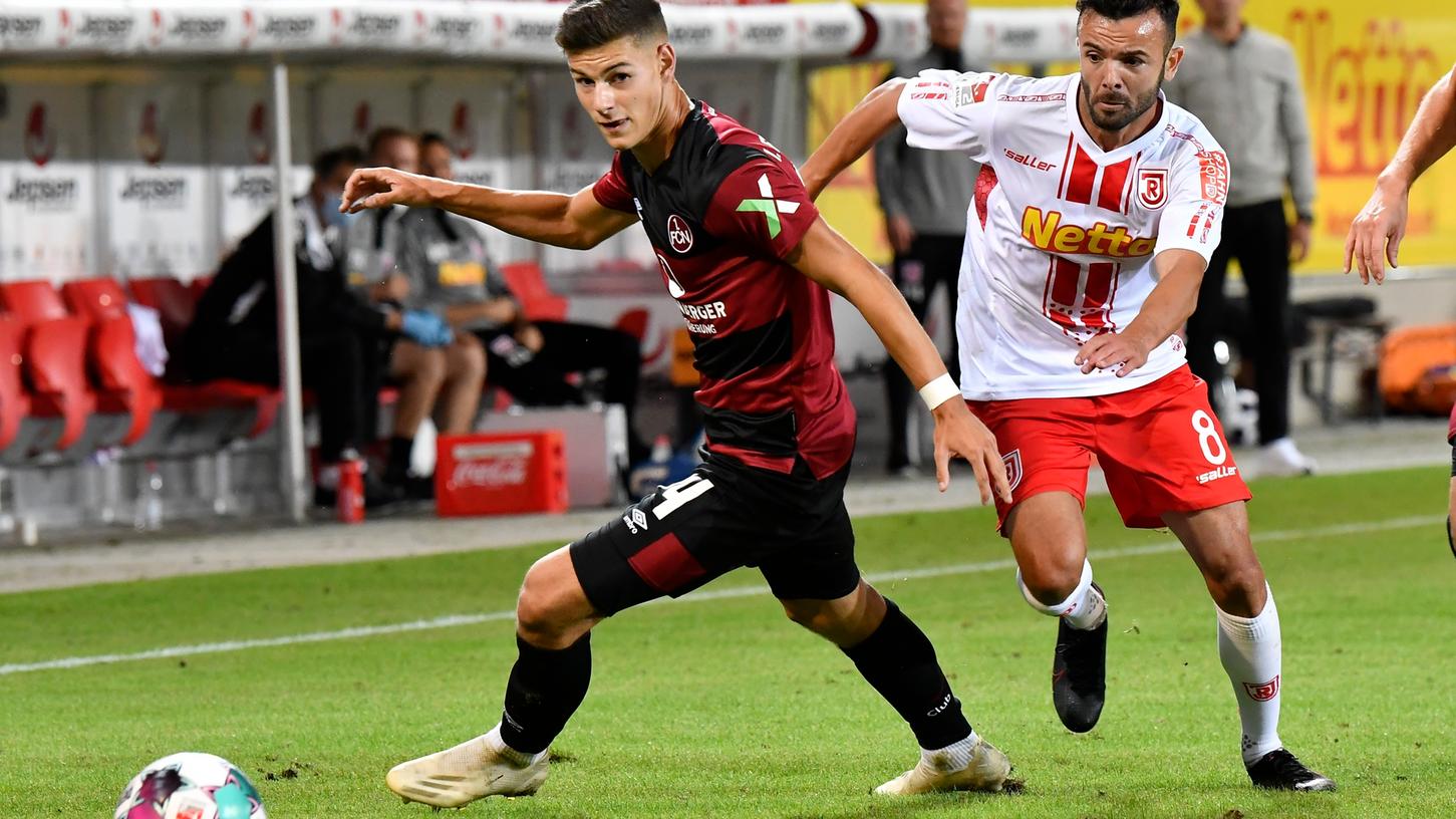 Alle guten Dinge sind drei: Am Freitag misst sich der Club erneut mit dem Jahn Regensburg. Alle guten Dinge sind drei: Am Freitag misst sich der Club erneut mit dem Jahn Regensburg.