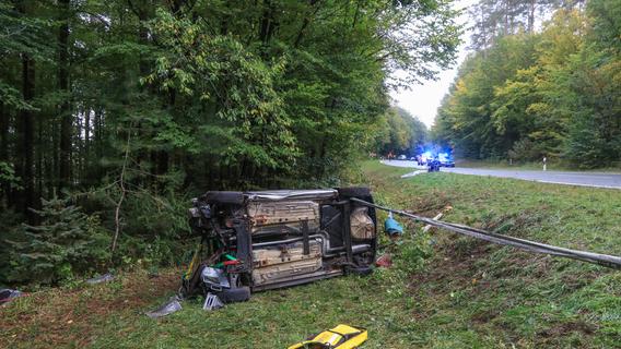 Todlicher Verkehrsunfall 31 Jahrige Stirbt Bei Ebern Region Nordbayern De