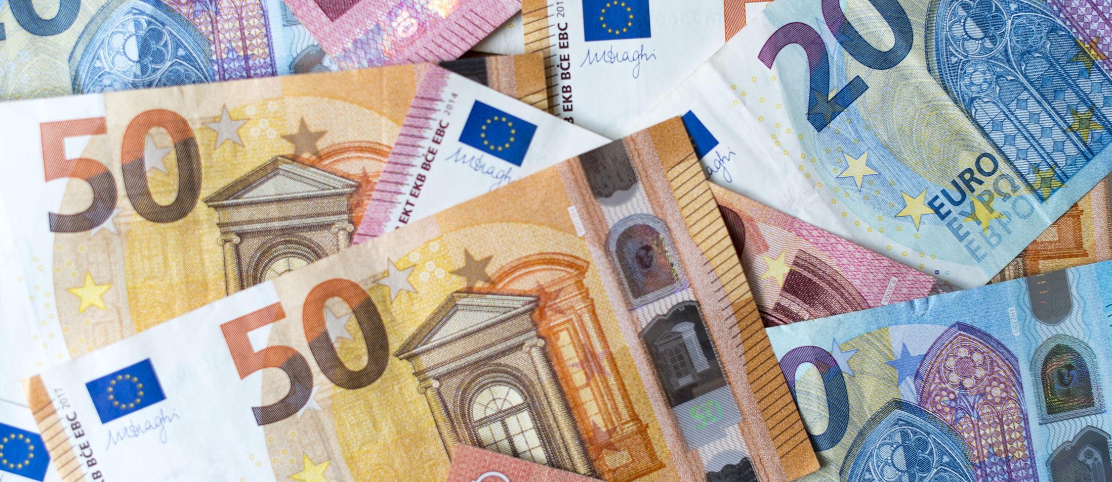 Strafzinsen Wer Geld Bunkert Kann Bestraft Werden Roth Hilpoltstein Nordbayern De