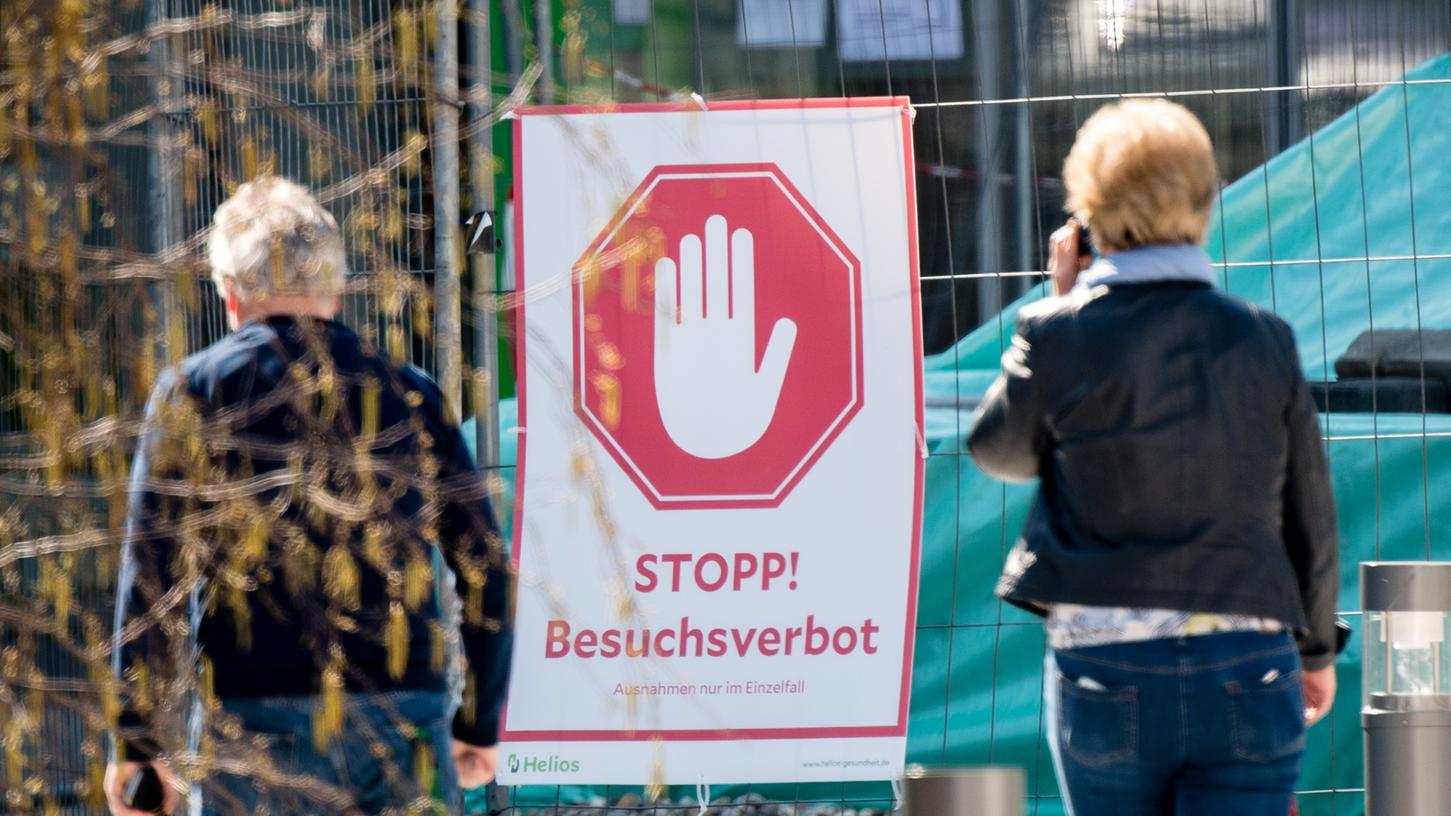 Das Foto stammt aus München, aber auch für die betroffene Einrichtung in Langwasser gilt nun, dass die Bewohner nicht besucht werden dürfen.