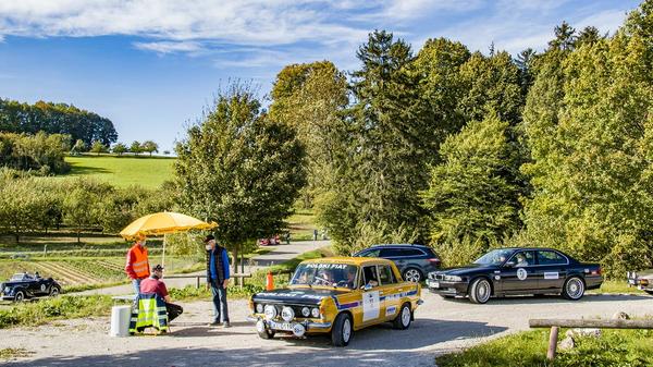 Nach dem Start in Neunkirchen waren die Oldtimer auf verschiedenen Etappen und Prüfungen in Stöckach, Igensdorf, Kasberg, Pretzfeld, Forchheim, Heroldsbach, Hetzles, Großenbuch und Kleinsendelbach zu sehen.