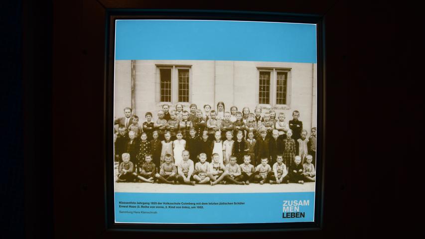 Ein Klassenfoto aus vergangenen Tagen: Es zeigt die Schüler des Jahrganges 1925 der Colmberger Volksschule mit Ernst Haas, der damals der letzte jüdische Schüler der Einrichtung war (dritte Reihe von vorn, zweites Kind von links). 