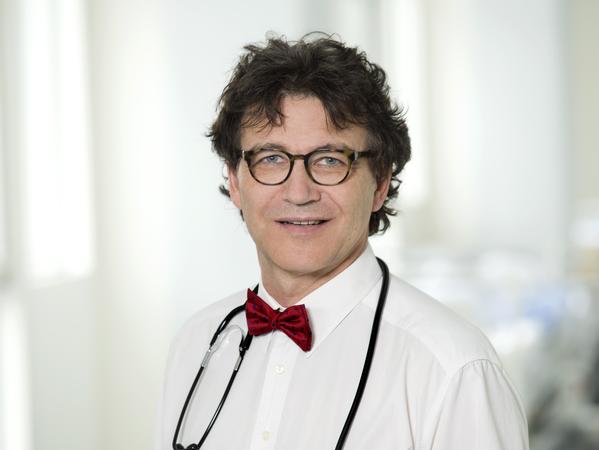 Dr. Dr. Michael Kandler, Oberarzt der Klinik für Neugeborene, Kinder und Jugendliche am Klinikum Nürnberg