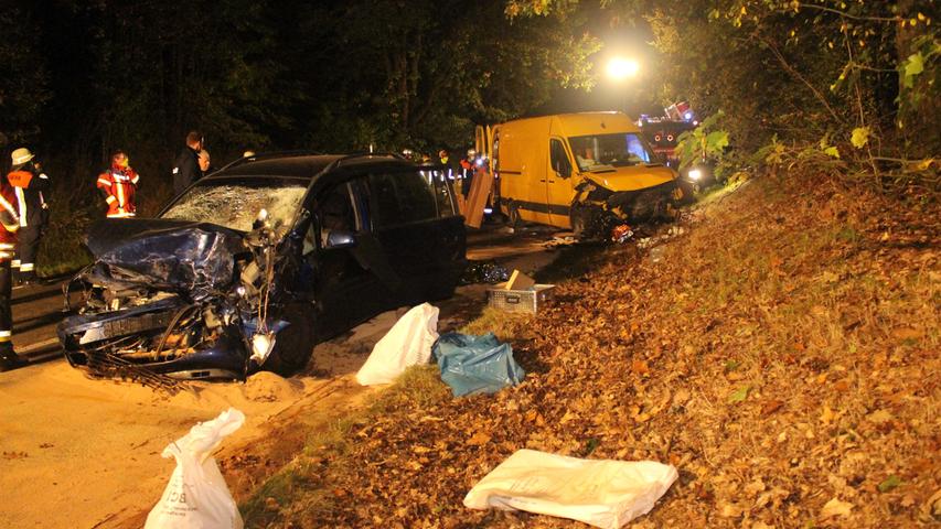 Schwerer Verkehrsunfall im Landkreis Bayreuth: Drei Schwerverletzte