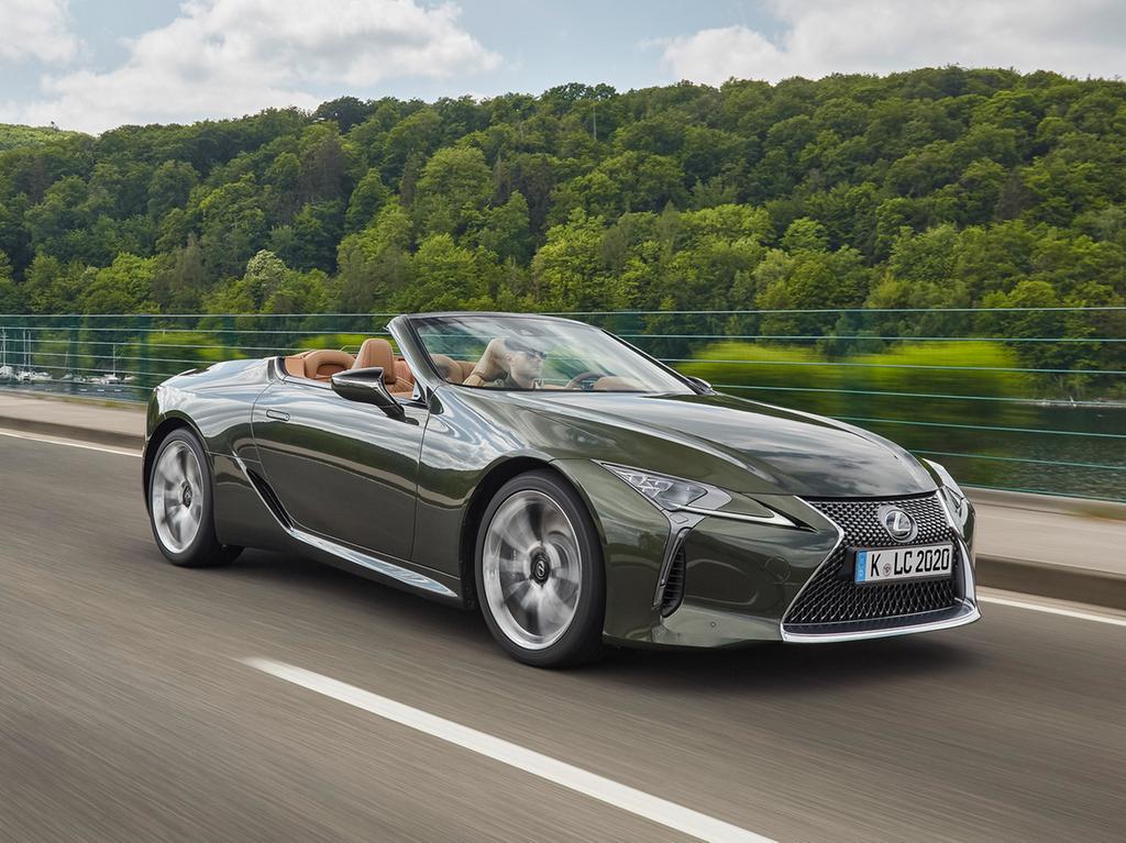 Lexus Lc 500 Cabriolet Stoffmutze Statt Helm Auto Nordbayern De